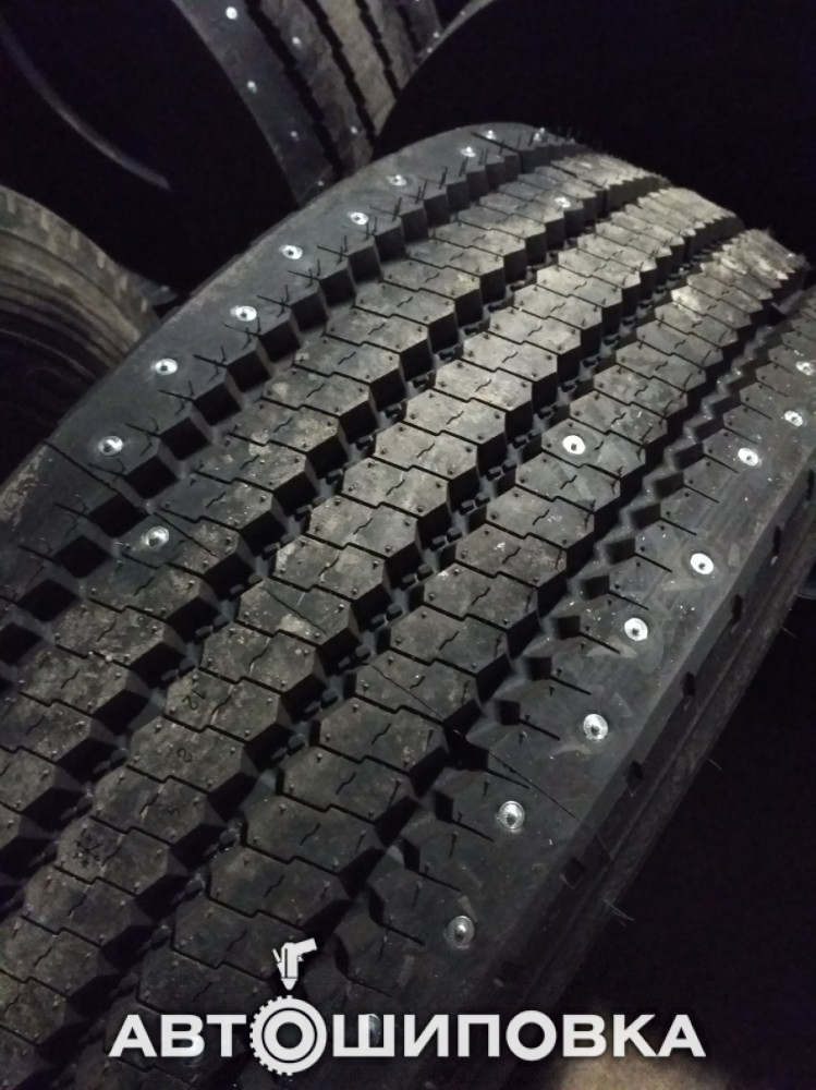 Зимние грузовые шины с шипами 315 70 R22,5 NOKIAN Hakkapeliitta Truck F