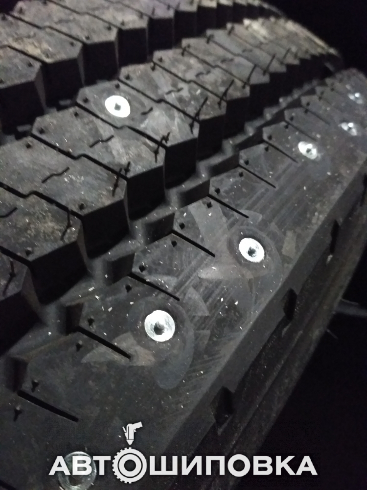 Зимние грузовые шины 315 70 R22,5 NOKIAN Hakkapeliitta Truck F с шипами